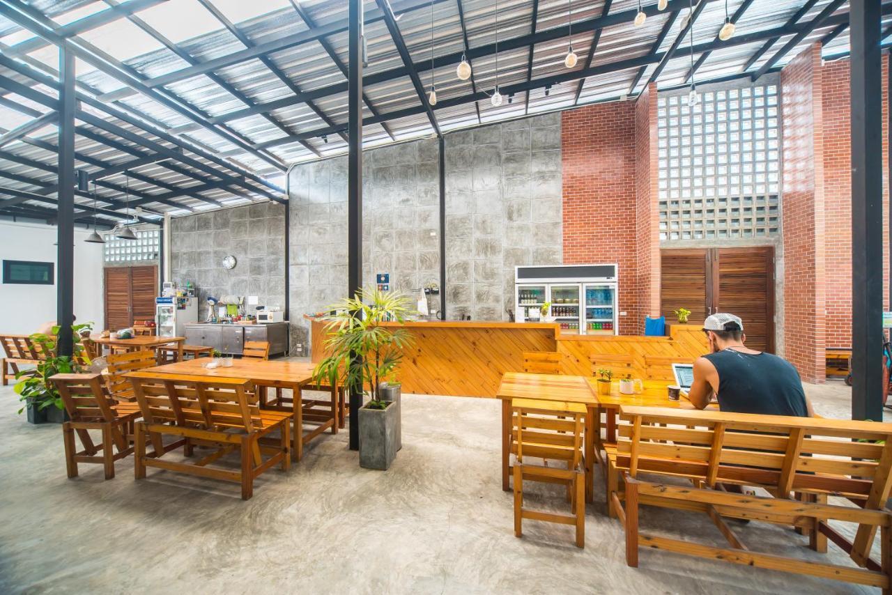 Chillhub Hostel Phuket Bang Tao Beach  Exterior foto